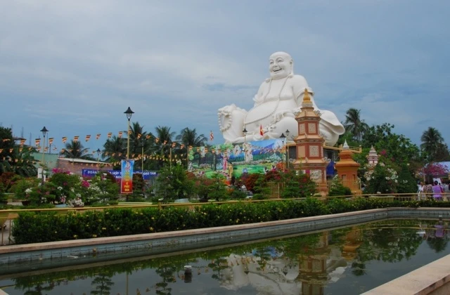 Tiền Giang: Khai mạc Tuần lễ văn hóa Phật đản ảnh 1 trieuvu04.JPG