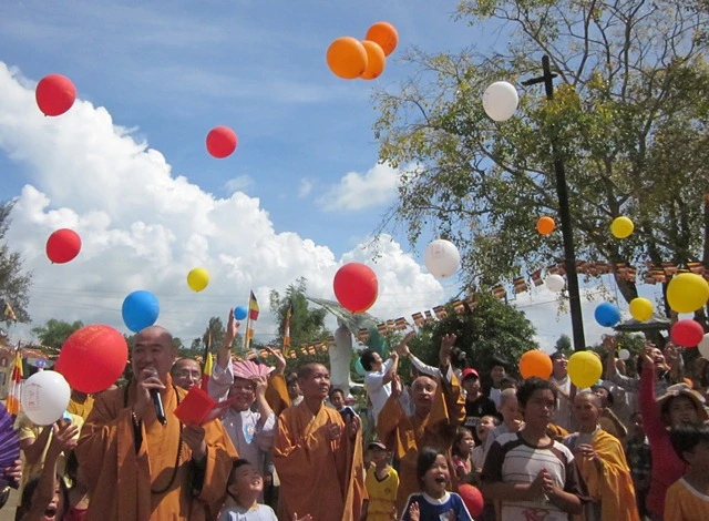 Lễ Phật đản tại chùa Long Nghĩa, Long Sơn, tịnh viện Pháp Hạnh ảnh 7 phaplac2.JPG