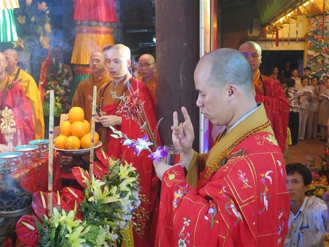 Hải Phòng: Chùa Linh Quang cung đón Xá -lợi Phật ảnh 8 xaloiphat62.jpg