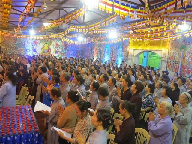 Hải Phòng: Chùa Linh Quang cung đón Xá -lợi Phật ảnh 10 xaloiphat65.jpg