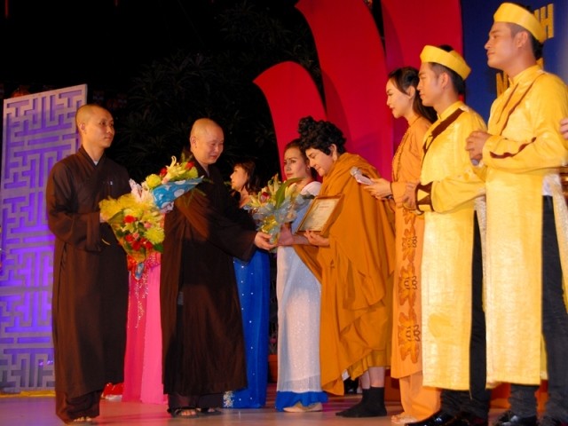 Chánh niệm từ bi ảnh 3 vannghe11.jpg