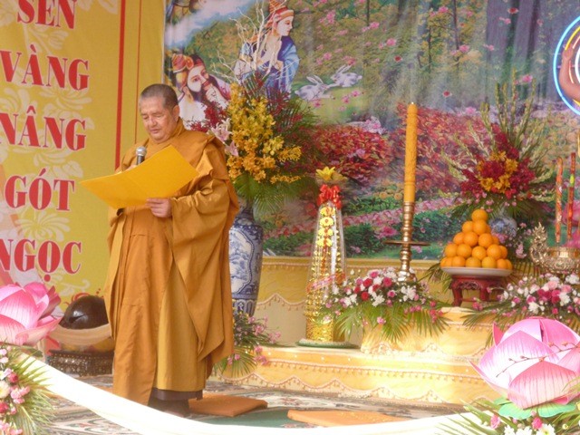 Đại lễ Phật đản tại quận 11 ảnh 4 van09.jpg