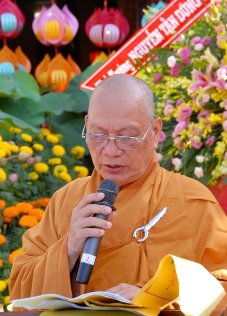 Chùm ảnh Đại lễ Phật đản PL.2557 tại TP.HCM ảnh 13 BTN_0315.JPG