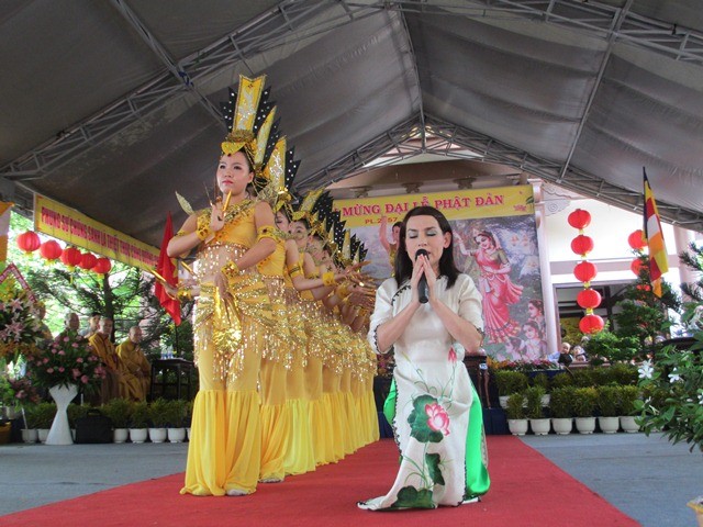 Phật đản tại huyện Củ Chi ảnh 10 1cuchi15.jpg