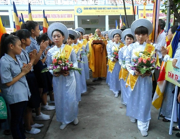 danaphada01.jpg