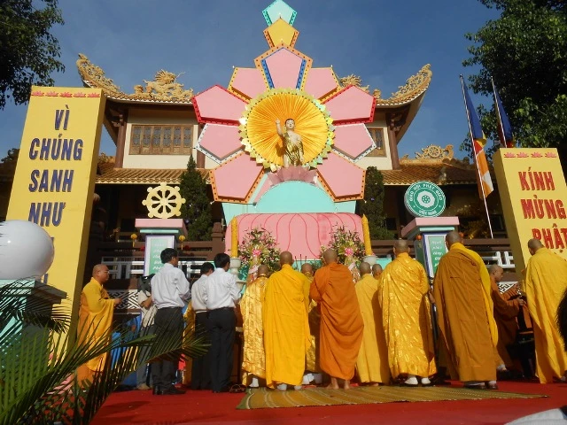danaphada06.jpg