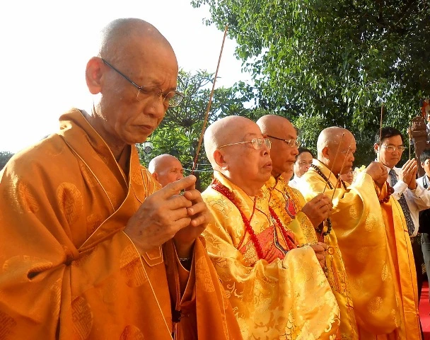 danaphada07.jpg
