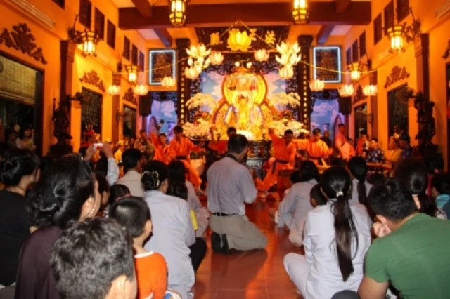 Lễ Phật đản tại Pháp Võ, Kim Cương, Pháp Hoa ảnh 21 ruocphat9.jpg