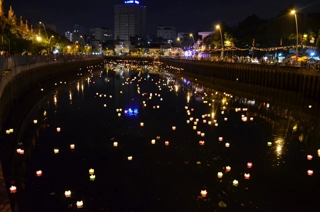 Lễ Phật đản tại Pháp Võ, Kim Cương, Pháp Hoa ảnh 29 wthiensanh02.JPG