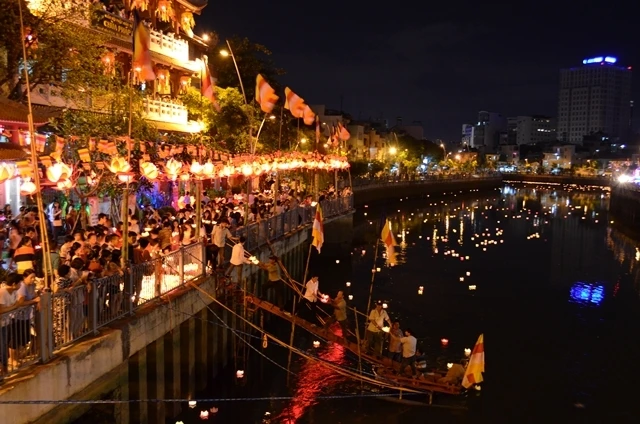 Lễ Phật đản tại Pháp Võ, Kim Cương, Pháp Hoa ảnh 27 wthiensanh08.JPG