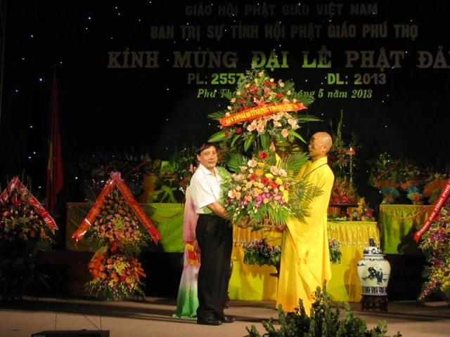 Phật đản tại tỉnh Phú Thọ ảnh 3 phutho02.JPG