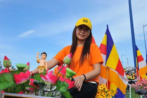 Ðoàn xe đạp rước Phật ảnh 4 xeruocphat3.jpg