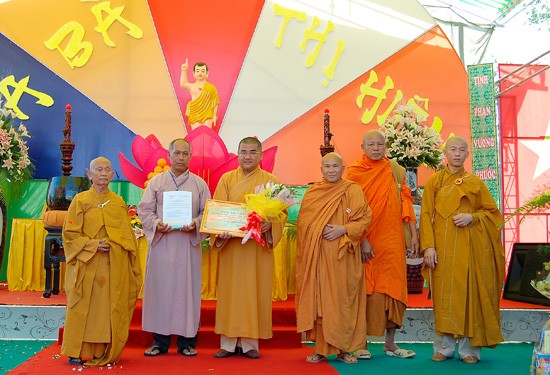 Kiên Giang tổ chức Đại lễ Phật đản ảnh 21 Kiên Giang tổ chức Đại lễ Phật đản ảnh 21