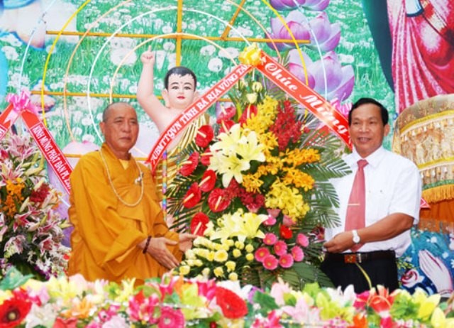 ông phạm hoà ct mttq tỉnh.JPG