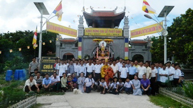 Phật đản tại chùa Trường Sa Lớn và một số chùa khác ảnh 3 Truong sa2.jpg