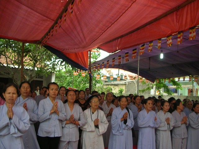 Phật đản tại chùa Trường Sa Lớn và một số chùa khác ảnh 29 nghean3.jpg