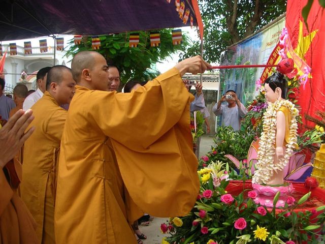 Phật đản tại chùa Trường Sa Lớn và một số chùa khác ảnh 30 nghean5.jpg