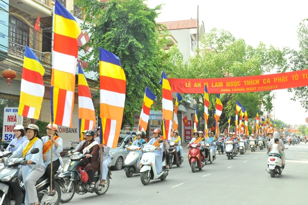 Lạng Sơn, Lâm Đồng đón Đản sinh an lạc... ảnh 1 langson13_3.JPG