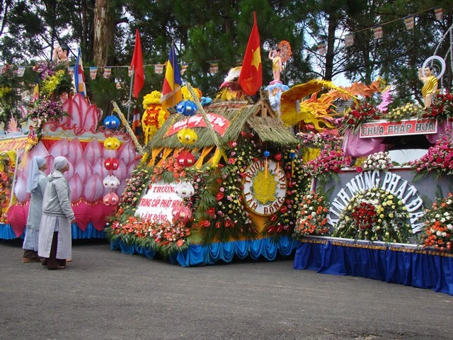Lạng Sơn, Lâm Đồng đón Đản sinh an lạc... ảnh 18 nguyenhan11.JPG