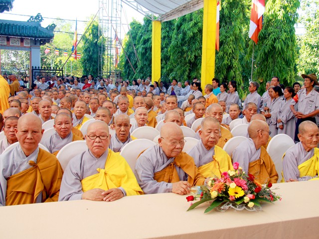 TT-Huế: Trang nghiêm tưởng niệm Bồ-tát Quảng Đức ảnh 4