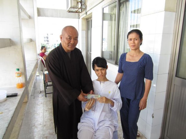 Hỗ trợ 2.500 USD điều trị tim ảnh 1 100126_img_5355.jpg