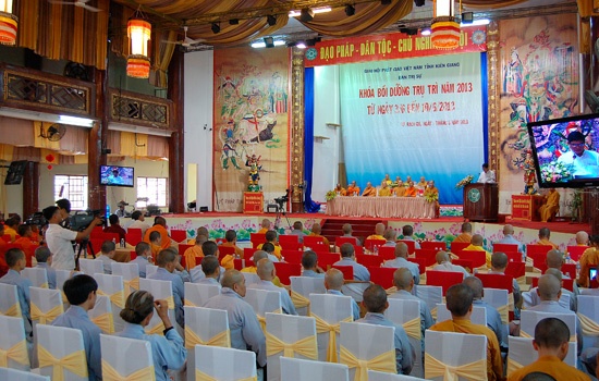 Kiên Giang: Khai khóa bồi dưỡng trụ trì năm 2013 ảnh 10