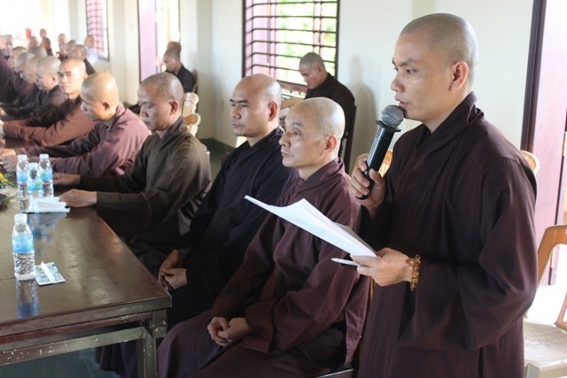 TT-Huế: Chư Tăng thảo luận về "Hành trì giới luật" ảnh 3 1hue.jpg