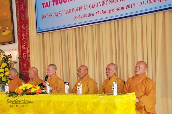 PG Long An khai giảng khóa bồi dưỡng kiến thức trụ trì ảnh 5 akhaigiang3.jpg