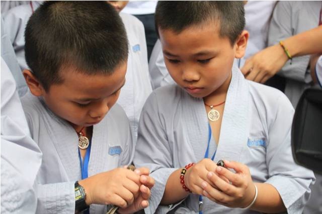 Sôi động mùa hè với Gieo hạt từ tâm kỳ 15 ảnh 9 bT ng_m nghfa ch· chim tr²_c khi phong sanh.jpg