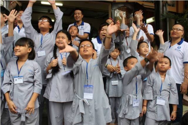 Sôi động mùa hè với Gieo hạt từ tâm kỳ 15 ảnh 11 bT ph=ng sanh chim.jpg