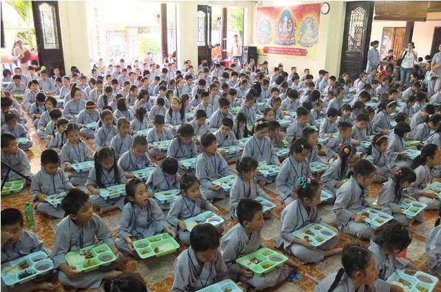 Sôi động mùa hè với Gieo hạt từ tâm kỳ 15 ảnh 19 cßc bT =_c qußn t²_ng tr²_c khi pn1.jpg