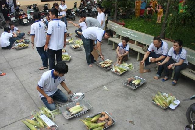 Sôi động mùa hè với Gieo hạt từ tâm kỳ 15 ảnh 38 ti_c buffet t_ n²_ng t_ ph_c v_.jpg