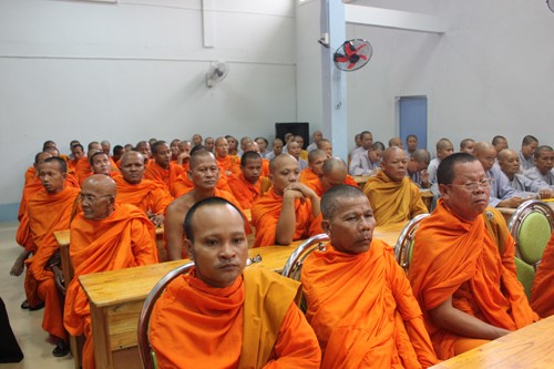 Sóc Trăng: Khai mạc Khóa bồi dưỡng trụ trì năm 2013 ảnh 7 1dinhhuong03.jpg