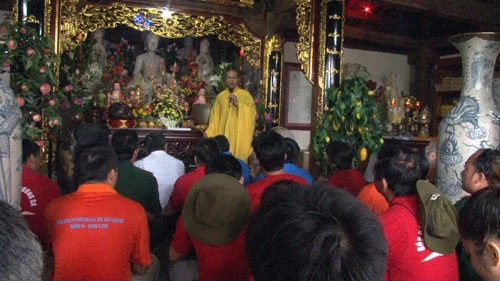 Tiếng chuông chùa giữa trùng khơi ảnh 4 Tiếng chuông chùa giữa trùng khơi ảnh 4