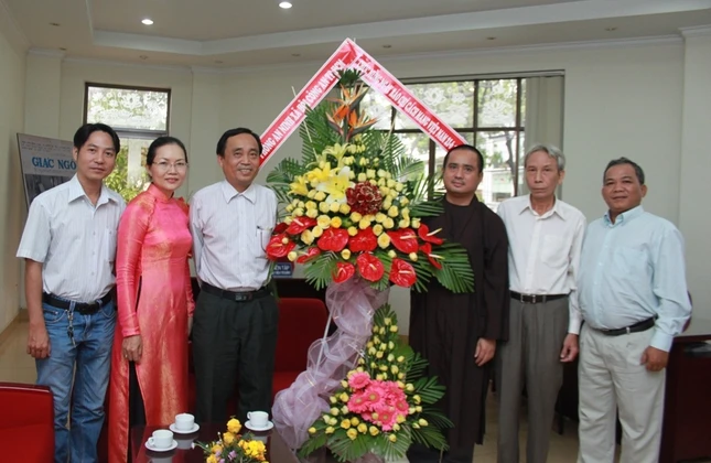 Đơn vị PA88 thăm và chúc mừng Báo Giác Ngộ ảnh 1 IMG_2839.JPG