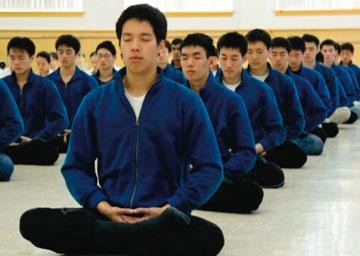 Bình an nội tại giúp học sinh đương đầu thi cử ảnh 1 bai viet.jpg