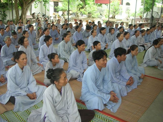 Khoá tu Bát Quan trai tại chùa Yên Thái ảnh 1 khoatubatquantrai.jpg