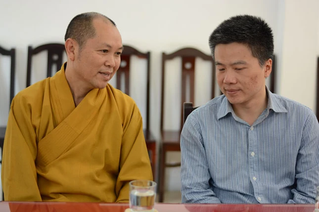 GS.Ngô Bảo Châu chia sẻ tại chùa Hoằng Pháp ảnh 2