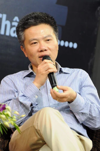 GS.Ngô Bảo Châu chia sẻ tại chùa Hoằng Pháp ảnh 8