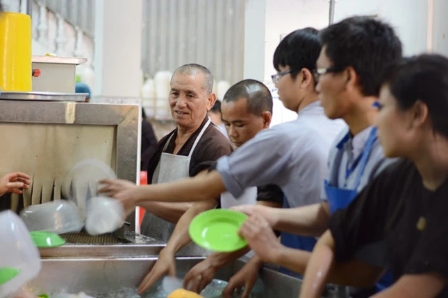 Toàn cảnh Khóa tu mùa hè 2013 tại chùa Hoằng Pháp ảnh 83 Toàn cảnh Khóa tu mùa hè 2013 tại chùa Hoằng Pháp ảnh 83