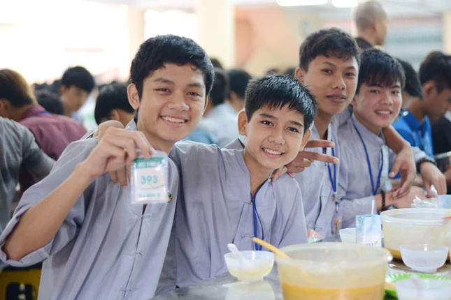 Toàn cảnh Khóa tu mùa hè 2013 tại chùa Hoằng Pháp ảnh 86 Toàn cảnh Khóa tu mùa hè 2013 tại chùa Hoằng Pháp ảnh 86