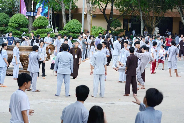 Toàn cảnh Khóa tu mùa hè 2013 tại chùa Hoằng Pháp ảnh 15 Toàn cảnh Khóa tu mùa hè 2013 tại chùa Hoằng Pháp ảnh 15