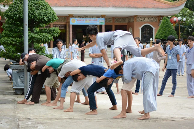 Toàn cảnh Khóa tu mùa hè 2013 tại chùa Hoằng Pháp ảnh 3 Toàn cảnh Khóa tu mùa hè 2013 tại chùa Hoằng Pháp ảnh 3