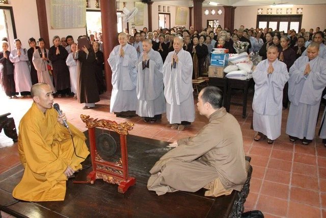 IMG_1331 tại hạ trường chùa Táo Hưng Yên.jpg