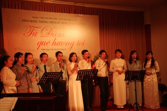 Thắp nén hương lòng ảnh 2 vangiang2.jpg