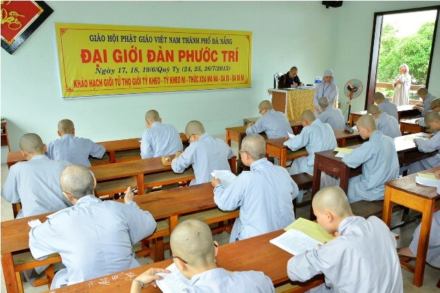 Đại giới đàn Phước Trí khảo hạch giới tử xuất gia ảnh 2 khaohach05.jpg
