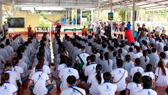 300 bạn trẻ về Củ Chi “gieo hạt từ tâm ảnh 6 gieo hat tu tam ky 16 (11).jpg