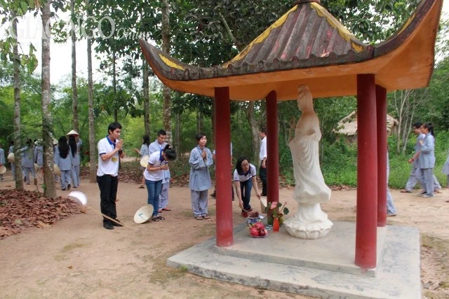 300 bạn trẻ về Củ Chi “gieo hạt từ tâm ảnh 12 gieo hat tu tam ky 16 (35).jpg