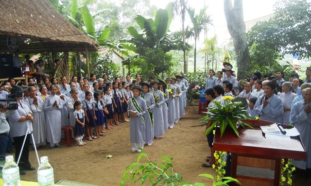 co tu chau quang2.jpg