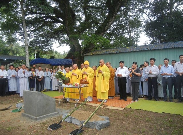 Quảng Ngãi: Đại trùng tu cổ tự Châu Quang ảnh 4 co tu chau quang7.jpg